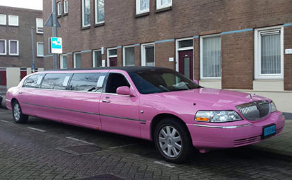 Roze Lincoln Limousine Huren Amsterdam